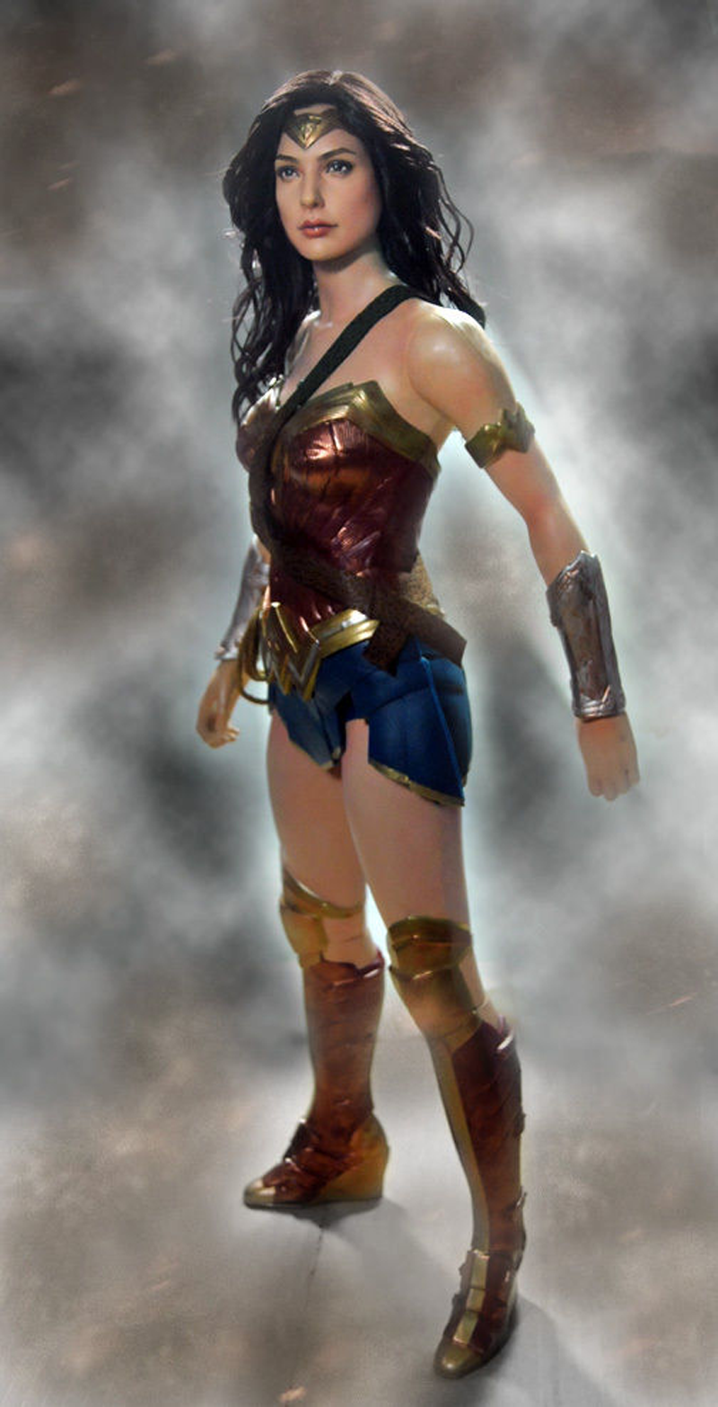 Illustration for article titled Artist Turns $20 Wonder Woman Toy Into a Spectacular Miniaturized Gal Gadot